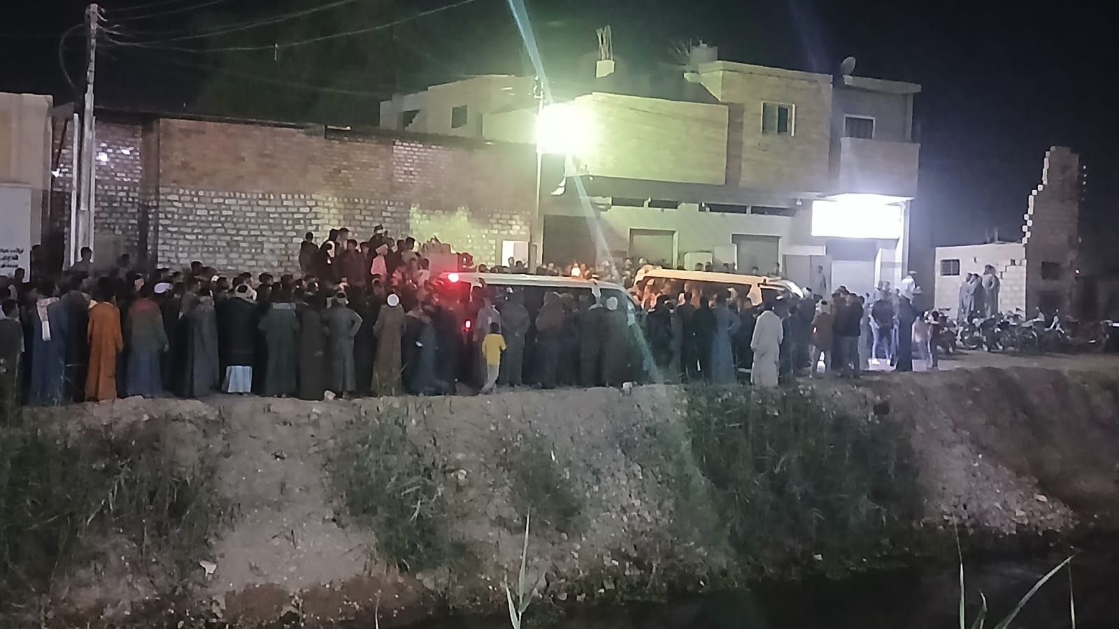 دفن ضحايا حادث مطروح