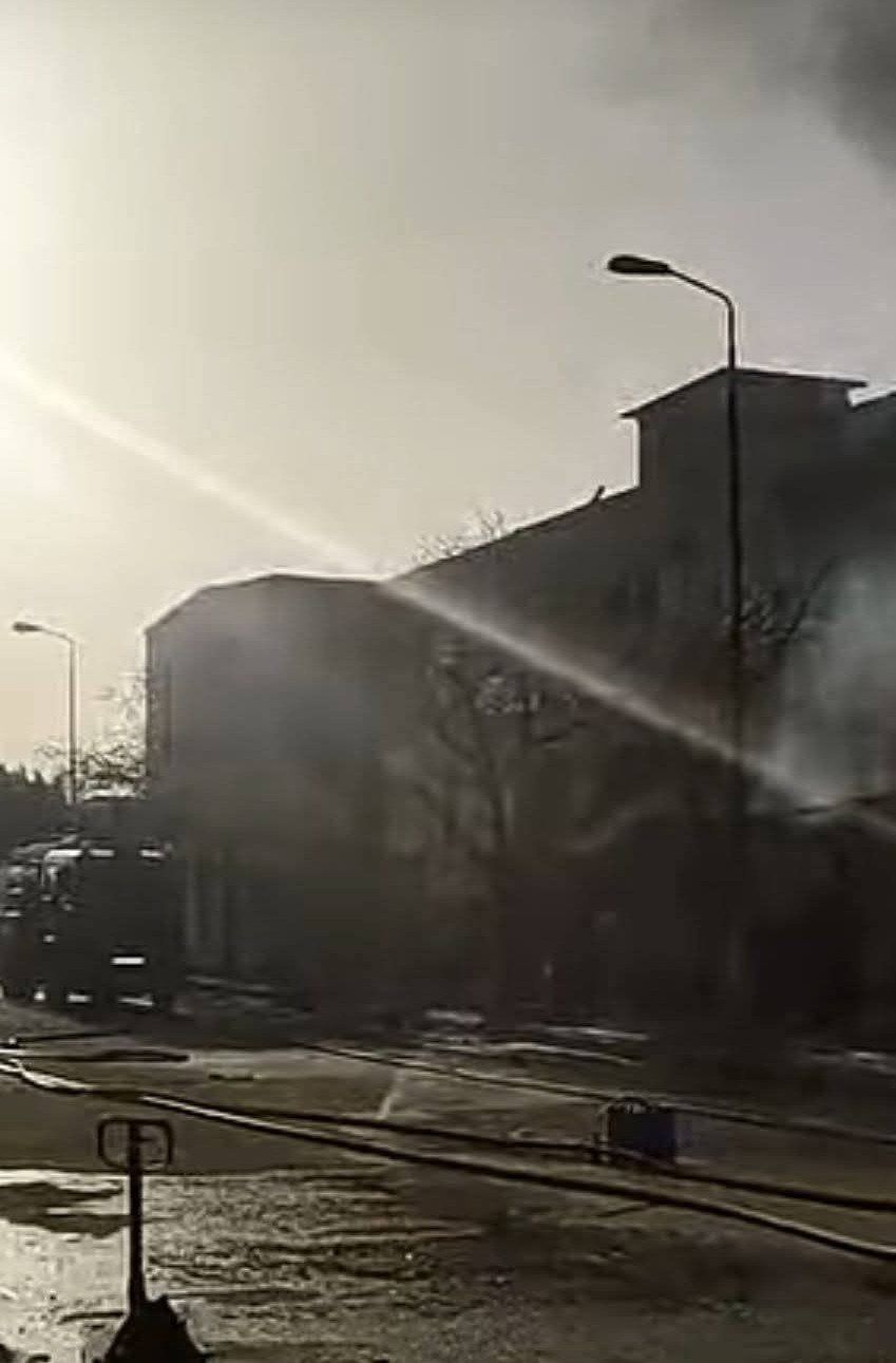 حريق مصنع في برج العرب بالإسكندرية