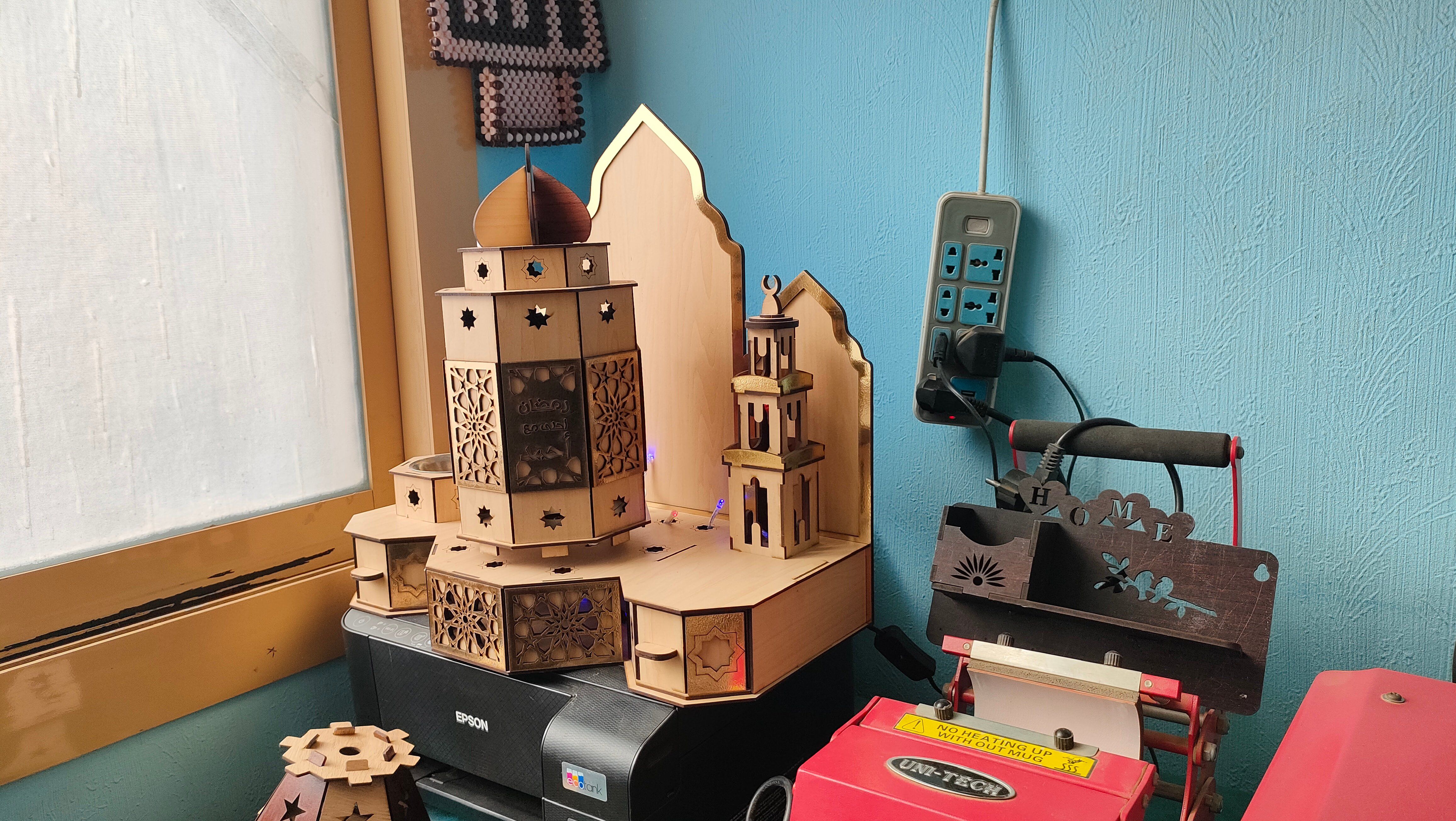 الفوانيس الخشبية