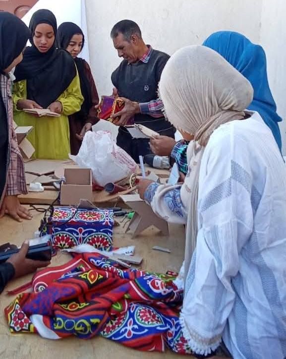 ورشة لعمل فانوس ومدفع شهر رمضان المبارك في مركز شباب الشغب