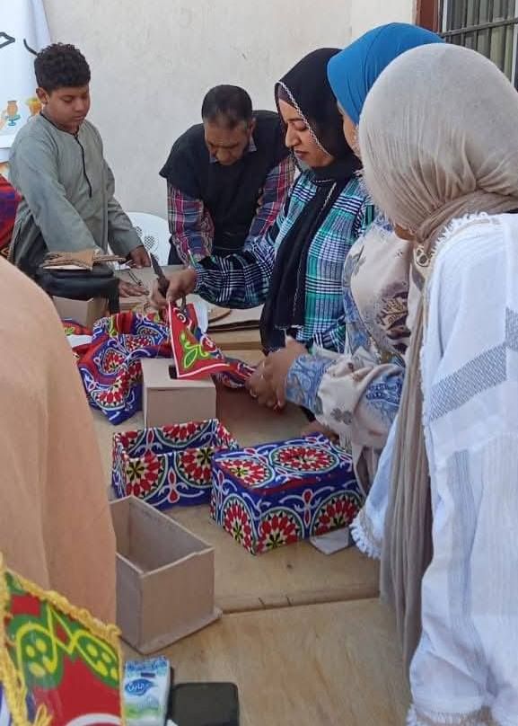 ورش لعمل فانوس ومدفع شهر رمضان المبارك في مركز شباب الشغب