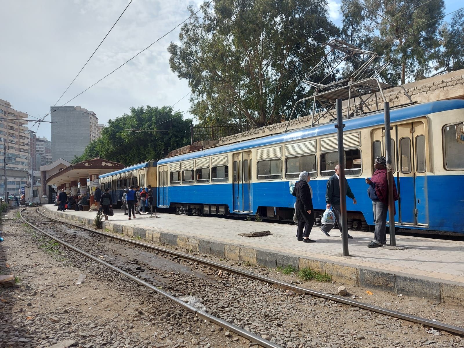 الايقاف التجريبى للترام