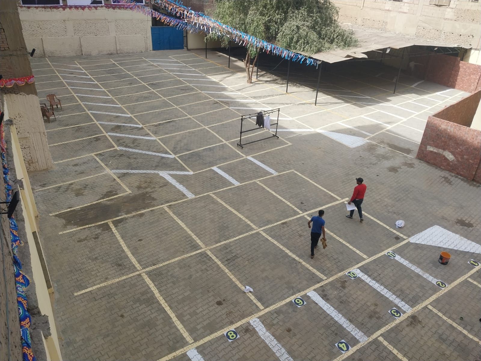 سوق حضاري للباعة الجائلين بشارع العريش