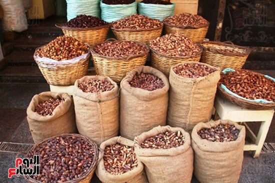 أجولة-البلح-فى-الأسواق