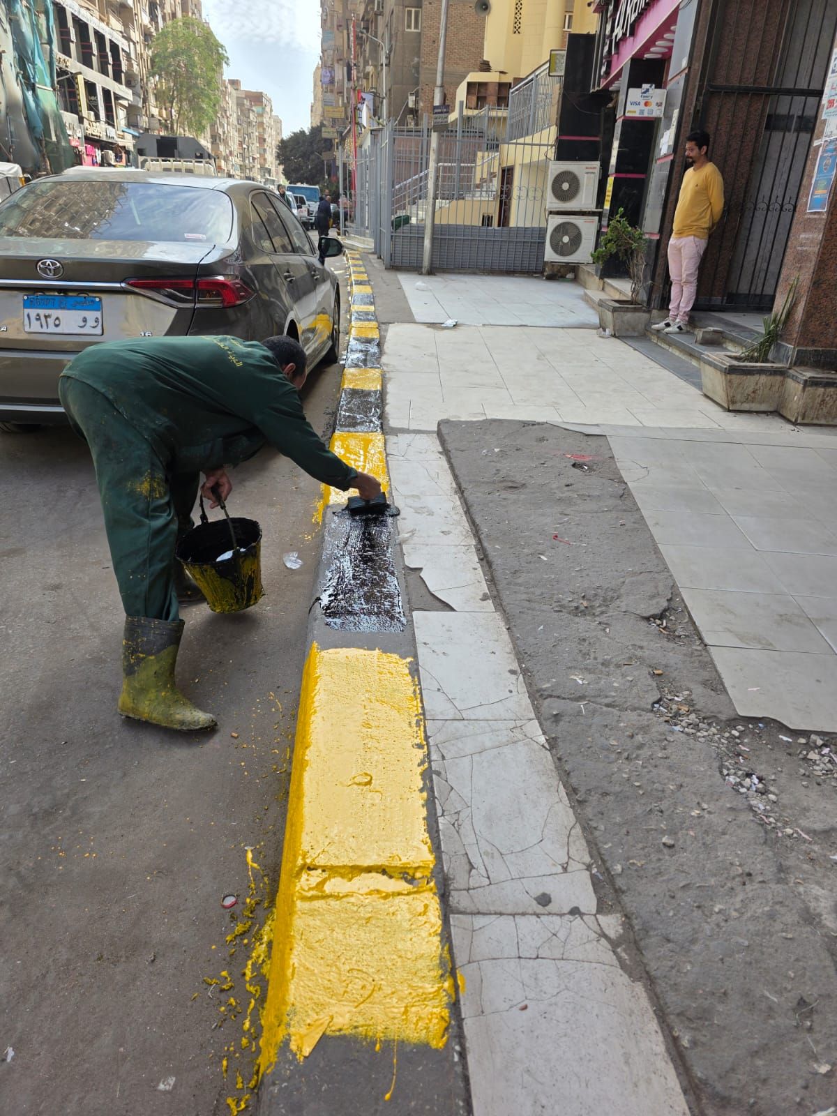 طلاء أرصفة شارع العريش