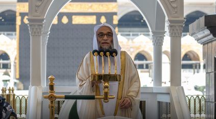 خطيب المسجد الحرام: أقبلوا على ربكم واضربوا لكم بسهم في كل مجال خير تستطيعونه