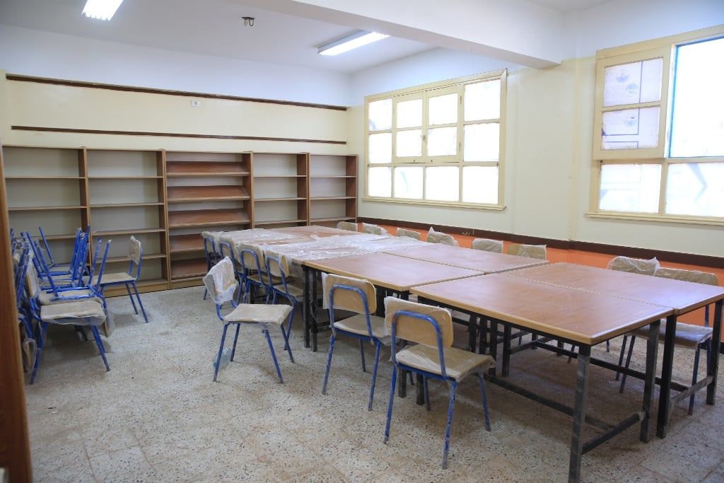 فصول المدرسة من الداخل (2)