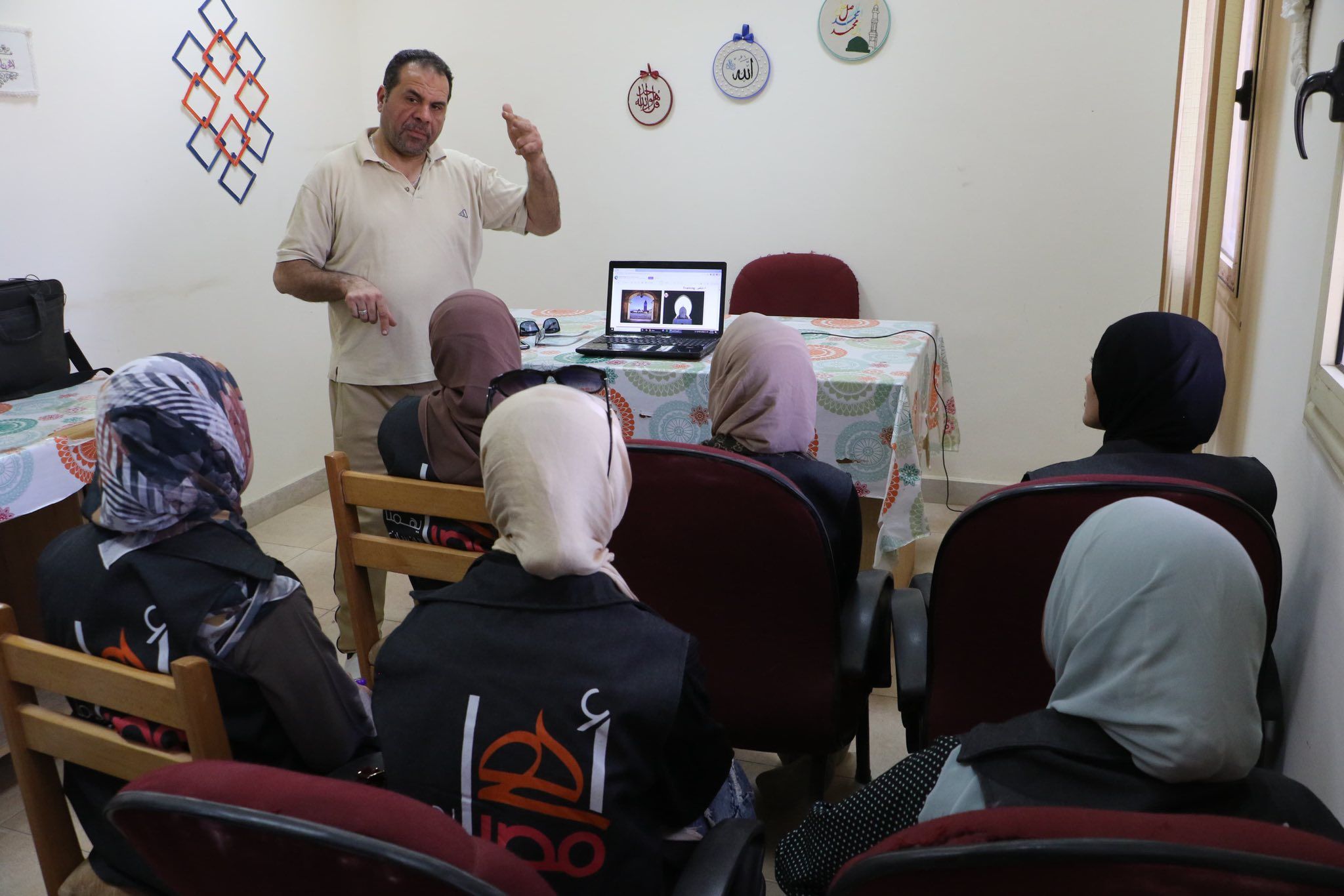 ورشة عن التصوير الفوتوغرافى والرسوم المتحركة والموسيقي والغناء