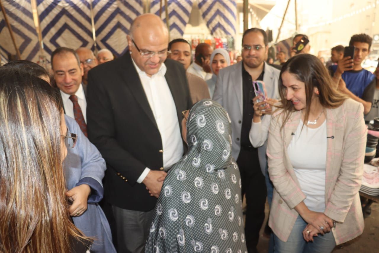 الاستماع لأراء المواطنين