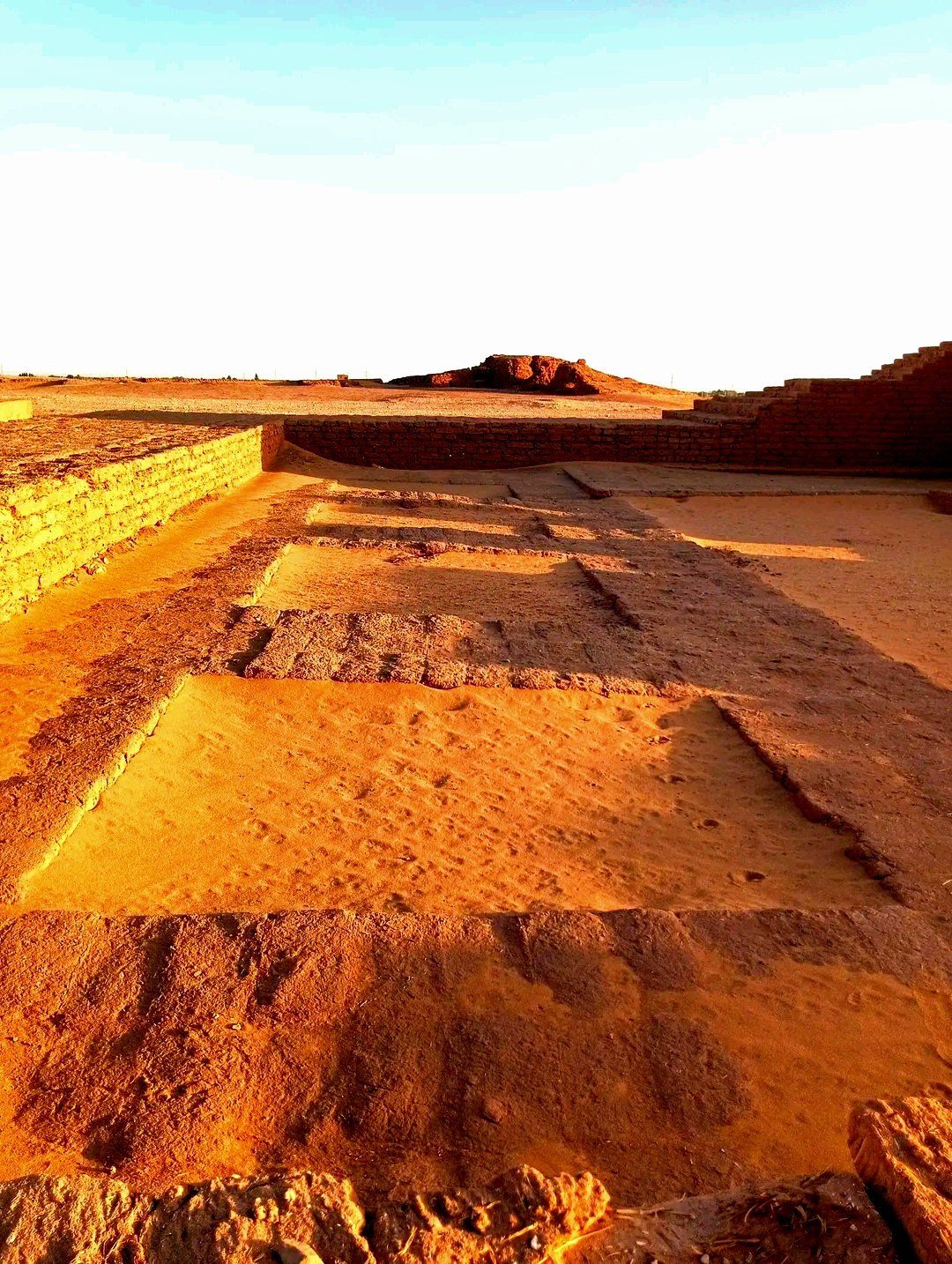 جانب من مسطح الوقع الأثري جانب من مسطح الوقع الأثري