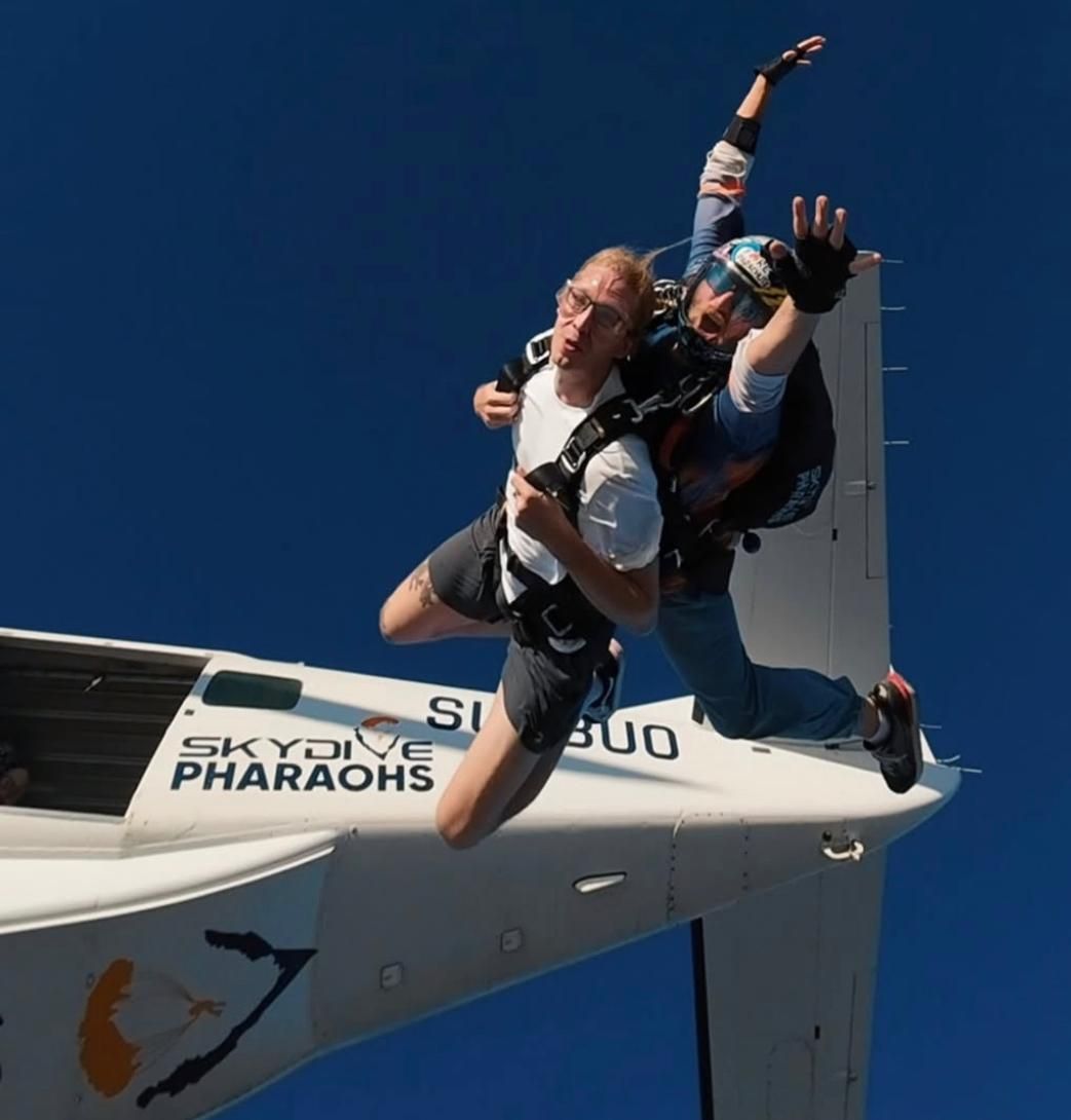 جانب من العرض جانب من العرض