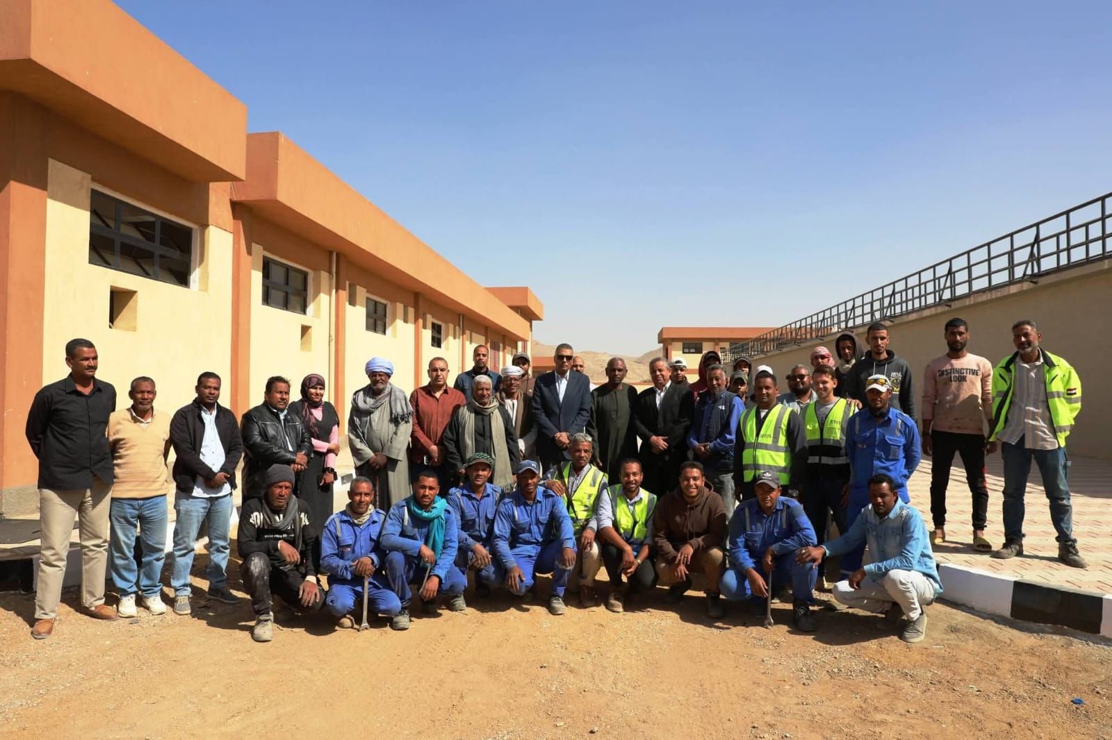 العاملون بالمشروعات العاملون بالمشروعات