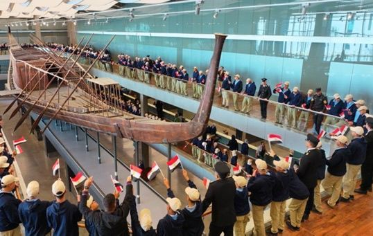 الداخلية تصطحب شباب المناطق الحضارية في رحلة للمتحف (13)