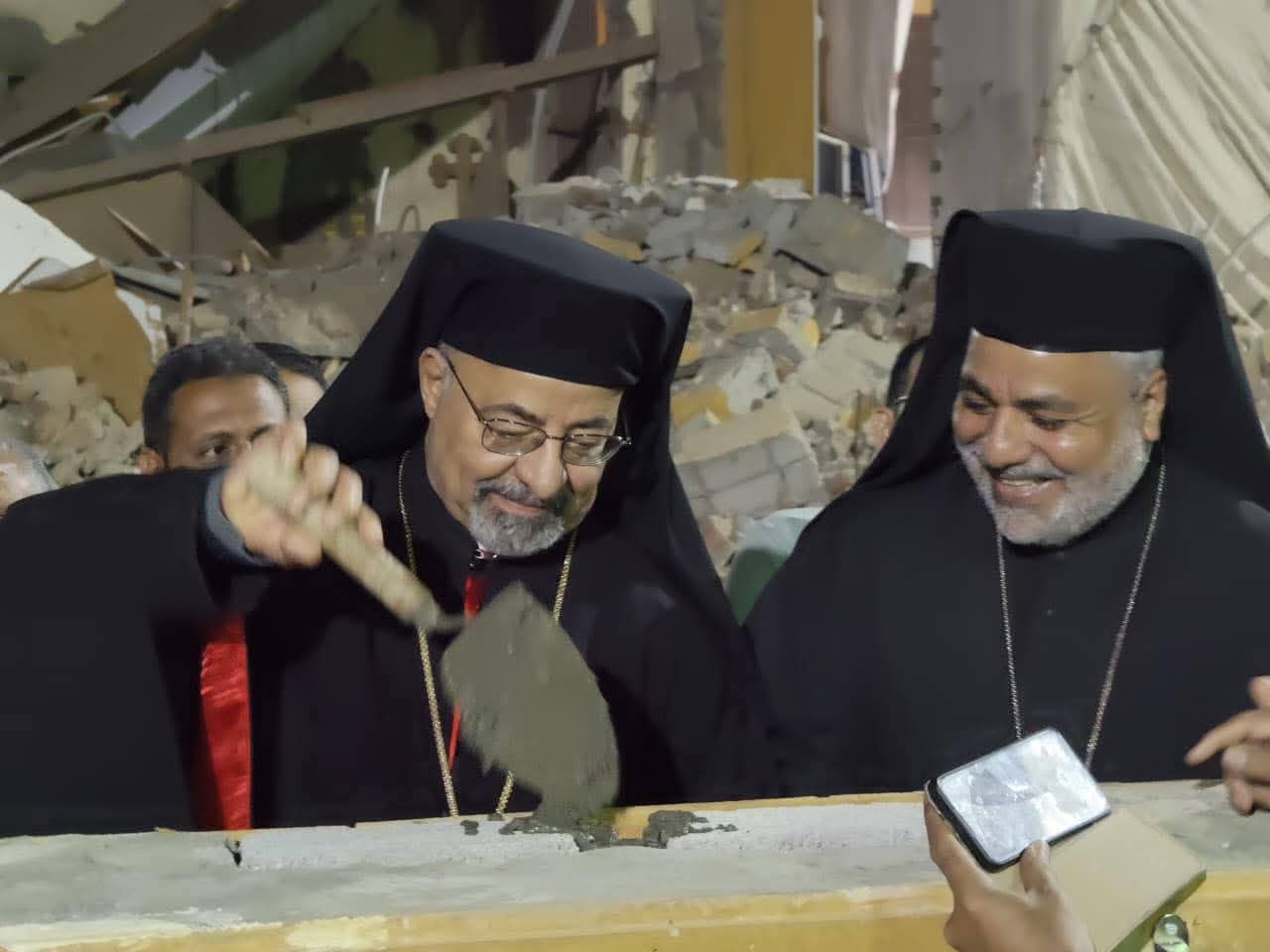 بطريرك الأقباط الكاثوليك يضع حجر أساس كنيسة العذراء بالمريس