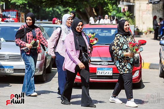 احضار الورود من اولياء الامور احضار الورود من اولياء الامور