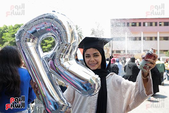 احتفال الطلاب ب اخر امتحان للثانوية العامة (4) احتفال الطلاب ب اخر امتحان للثانوية العامة (4)