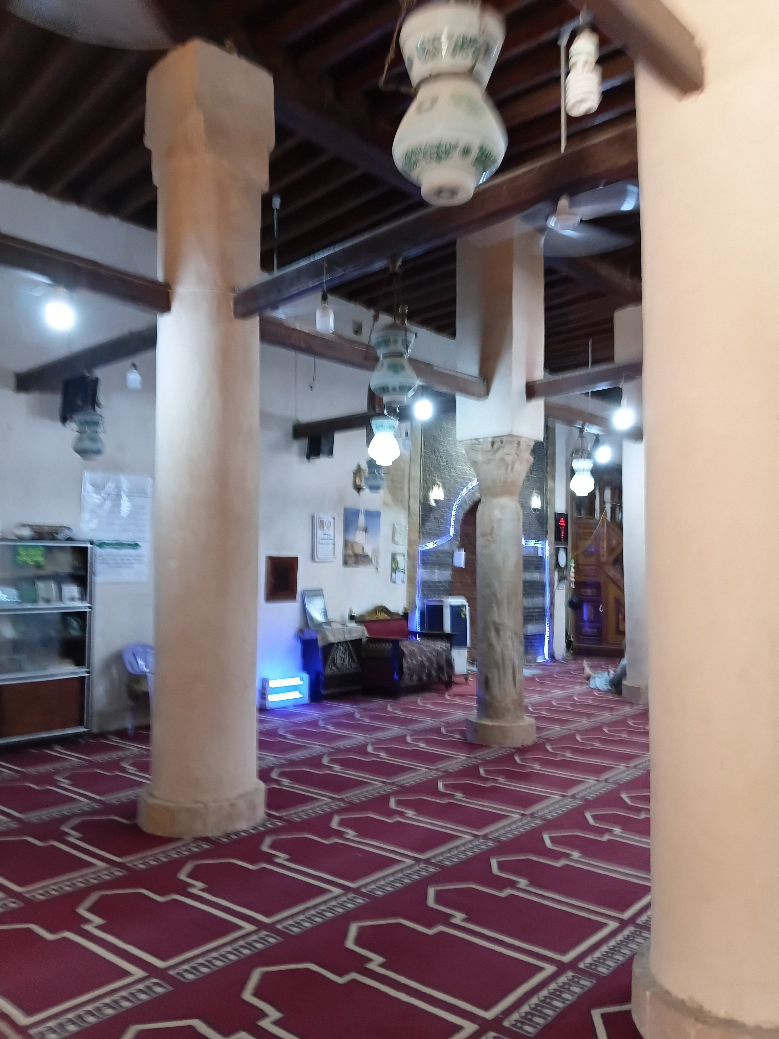 المسجد العمري من المساجد ذات التصميم المعمارى