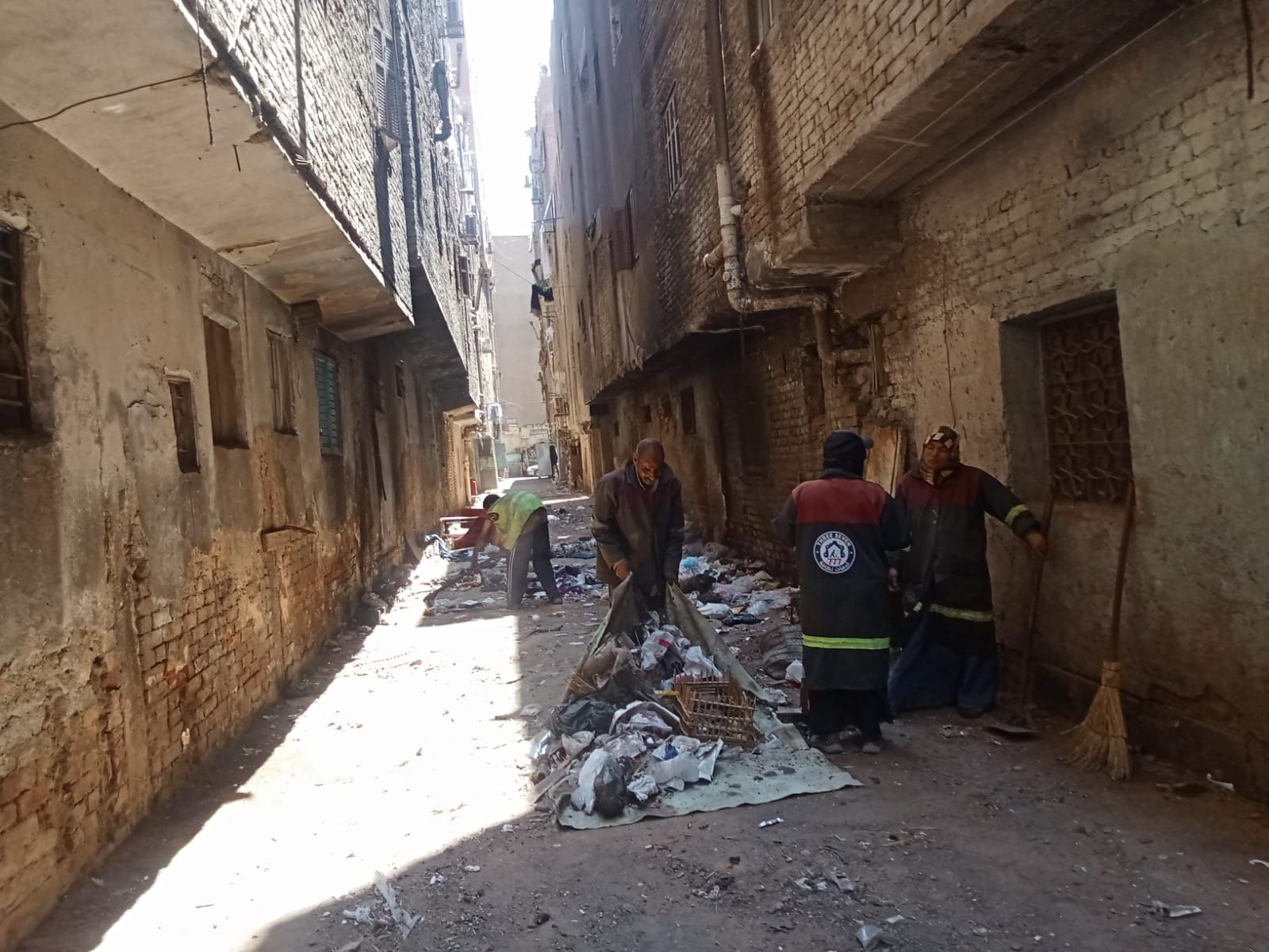 شارع عبيد همام في إمبابة أثناء الحملة (2) شارع عبيد همام في إمبابة أثناء الحملة (2)