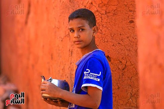 عامل صناعة الطوب
