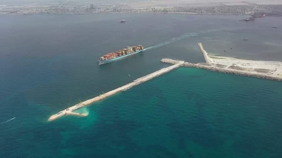 جانب من الإنشاءات 2 جانب من الإنشاءات 2