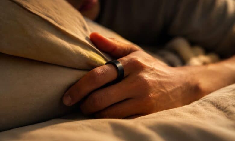 خاتم سامسونج Galaxy Ring يصبح أول خاتم ذكي معتمد لاكتشاف انقطاع التنفس أثناء النوم