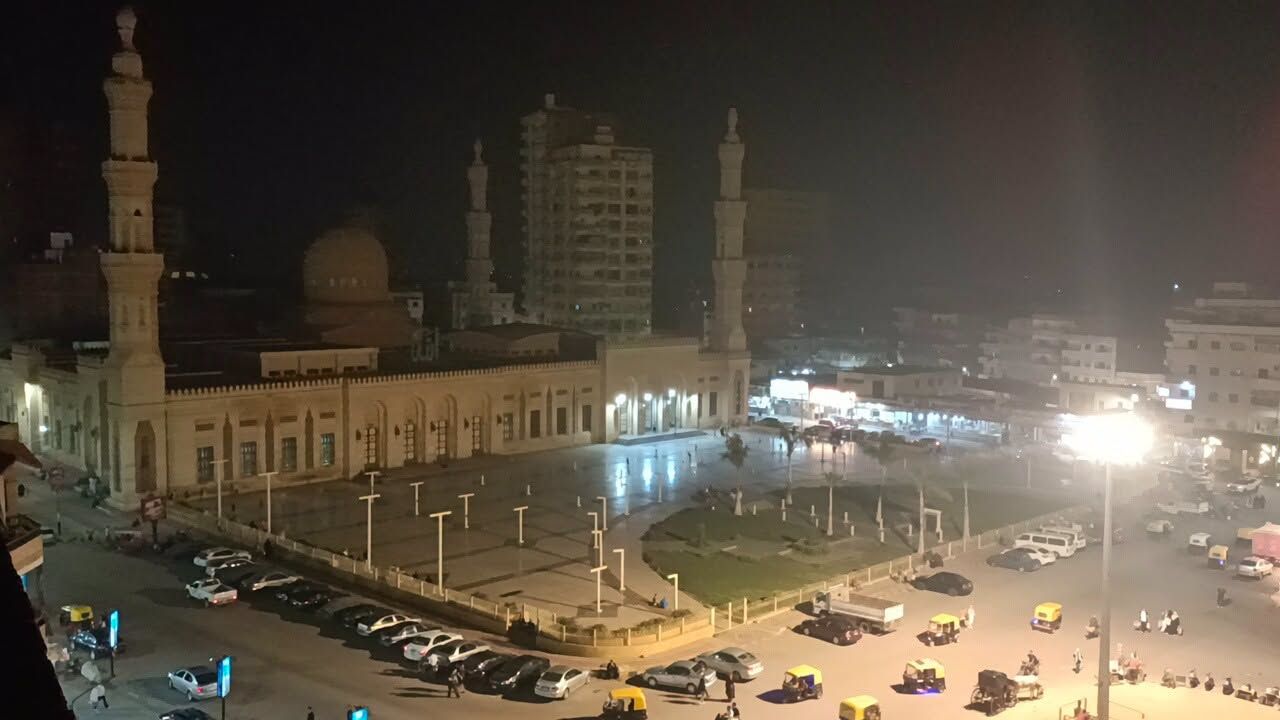 ميدان مسجد العارف بالله ابراهيم الدسوقي
