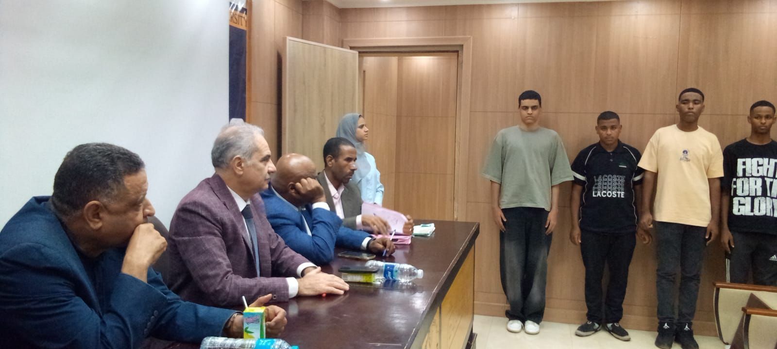 رئيس جامعة يشهد اختبارات القدرات