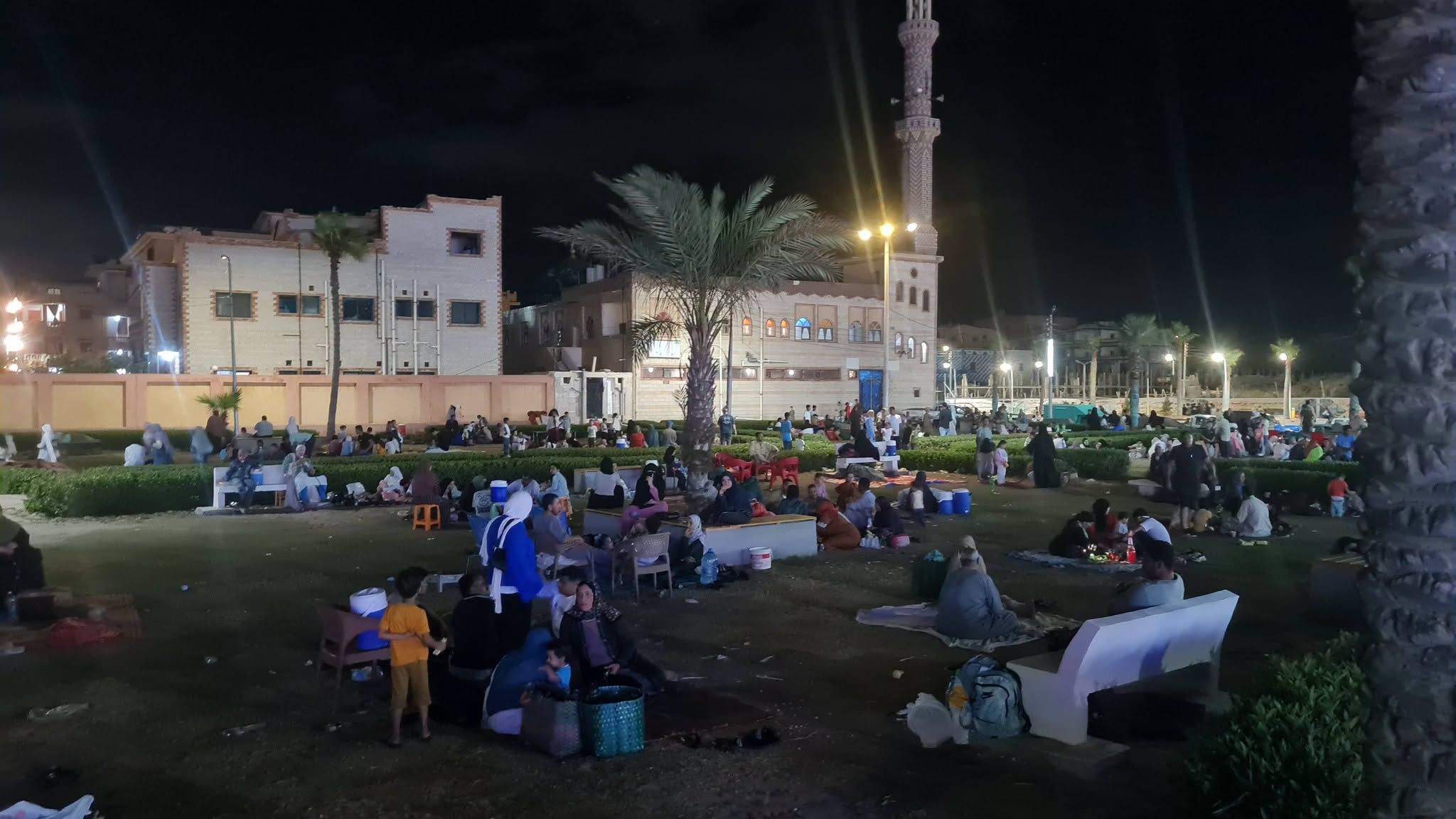 جانب من التواجد بالحدائق العامة