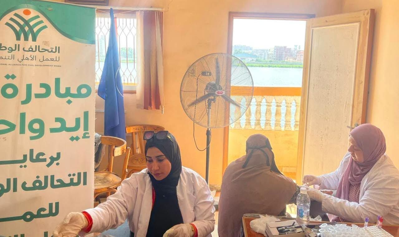 جمعية رعاية مرضى الكبد بالدقهلية تواصل تنفيذ قوافلها الطبية المجانية بدمياط (3) جمعية رعاية مرضى الكبد بالدقهلية تواصل تنفيذ قوافلها الطبية المجانية بدمياط (3)