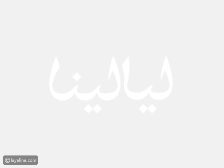 أفكار لارتداء التيشيرت بشكل أنيق: قطعة أساسية بإطلالات لا تنتهي