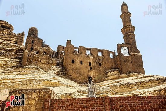 مسجد الخلوتى بسفح جبل المقطم مسجد الخلوتى بسفح جبل المقطم