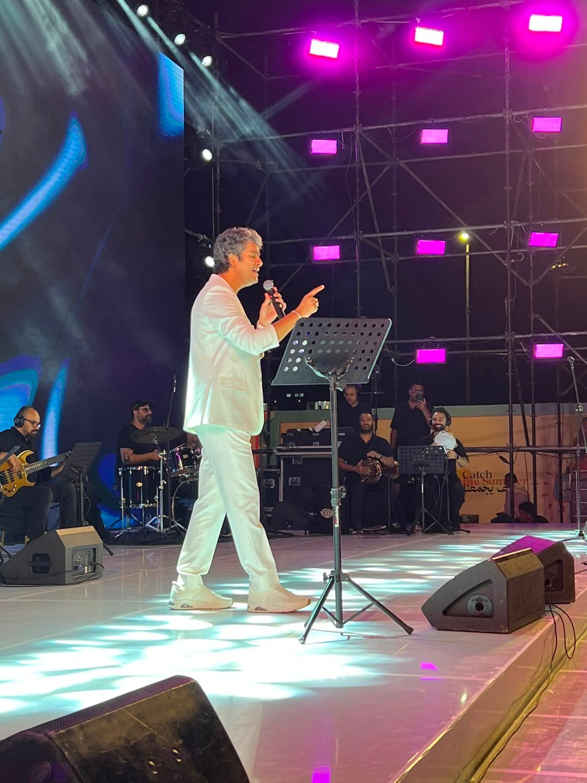 الفنان محمد محسن يحيي اليوم الاول لمهرجان جمصة الصيفي