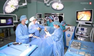 مستشفى الدكتور سليمان الحبيب بالخبر ينهي معاناة ثلاثينية من الأورام الرحمية مع المحافظة على قدرتها على الإنجاب