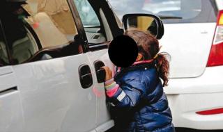 أكادير : انتشار ظاهرة التسول بالأطفال يغضب مواطنين، وسط مطالب بتدخل الوالي أمزازي