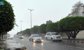 طقس السعودية.. أمطار غزيرة على عسير