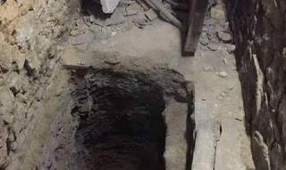 الداخلية تكشف حقيقة دفن شاب لفتح مقبرة أثرية في شبرا الخيمةاليوم السبت، 27 أبريل 2024 05:57 مـ   منذ 26 دقيقة