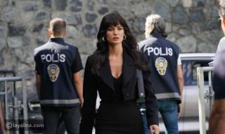 بينار دينيز تخطف الأنظار بإطلالاتها في مسلسل "القضاء"