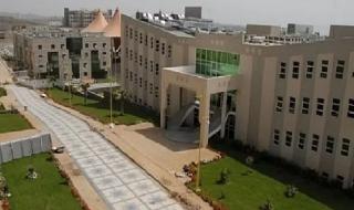 جامعة الملك خالد بمحايل تنظم فعالية "مهنتي هويتي"