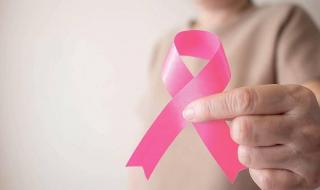 لجنة أمريكية: فحص سرطان الثدي يجب أن يبدأ في الأربعين