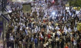 آلاف من المتظاهرين الإسرائيليين يطالبون نتنياهو بهدنة فى غزة لإعادة الرهائن