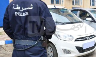 شرطة اليزي توقف مروج مخدرات وتحجز ازيد من 70 كبسولة من المؤثرات العقلية 