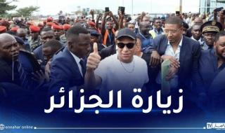 مبابي يكشف سبب تأخر زيارته إلى الجزائر