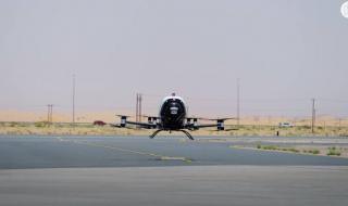 فيديو | انطلاق أول رحلة في الشرق الأوسط لطائرة بدون طيار مع راكب من أبوظبي