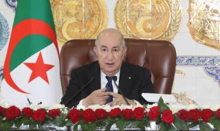 رئيس الجمهورية يستقبل وزير خارجية سلطنة عمان