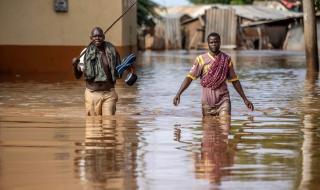 في غاريسا الغارقة جراء فيضانات كينيا: "كأن العالم اقترب من نهايته"