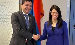 وزيرة التعاون الدولي تبحث مع وزير المالية الأرميني ترتيبات الدورة السادسة من...اليوم الأربعاء، 15 مايو 2024 02:01 مـ   منذ 34 دقيقة