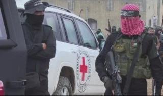 "يديعوت أحرونوت": حماس ستطالب بالإفراج عن أسماء بارزة في صفقة الهدنة