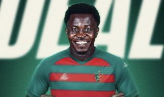 بانغورا يتلقى دعوة من منتخب غينيا