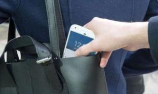 المتهمون بسرقة الهواتف: نسرقها بأسلوب المغافلة