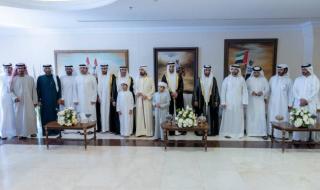 محمد
      بن
      راشد
      يحضر
      أفراح
      بن
      غدير
      والكتبي..
      وأفراح
      الفلاسي